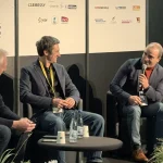 Les 3 intervenants de Conférence ASIMUTE, Djaffar Ould-Abdeslam, Marc Helfter et Matthias Resch, en pleine discussion