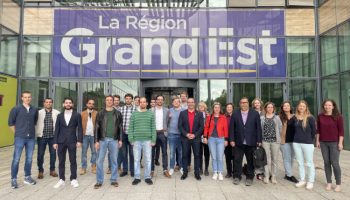 L'ensemble des partenaires du projet ASIMUTE réuni devant les locaux Interreg à Strasbourg